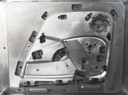 汽車模具廣義上和狹義上的（de）區分_科（kē）翔模具