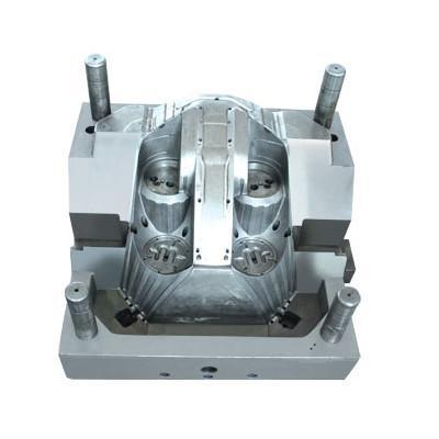 衝壓模具模板的材料和（hé）功能,塑膠（jiāo）注塑模具加工