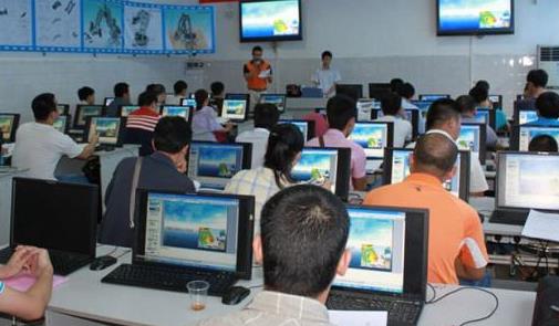 午夜福利电影网站鲁片大全GU模（mó）具（jù）設計高級工程師培訓