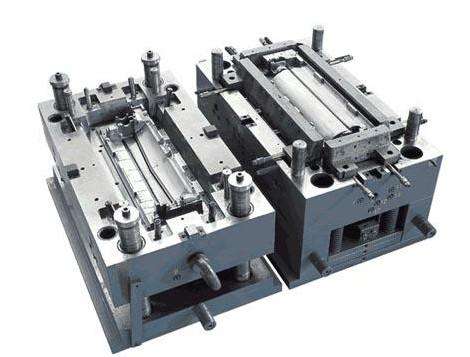 注塑模具動（dòng）、定模采用鑲塊形式