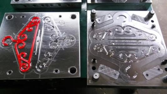 注塑模具（jù）區別對待原則