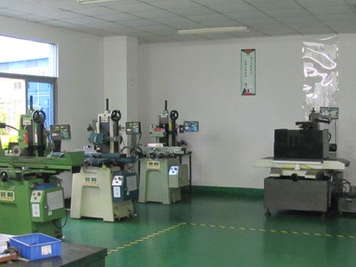 注塑模具製造（zào）斜導柱滑塊的耐（nài）磨塊結構和（hé）要求